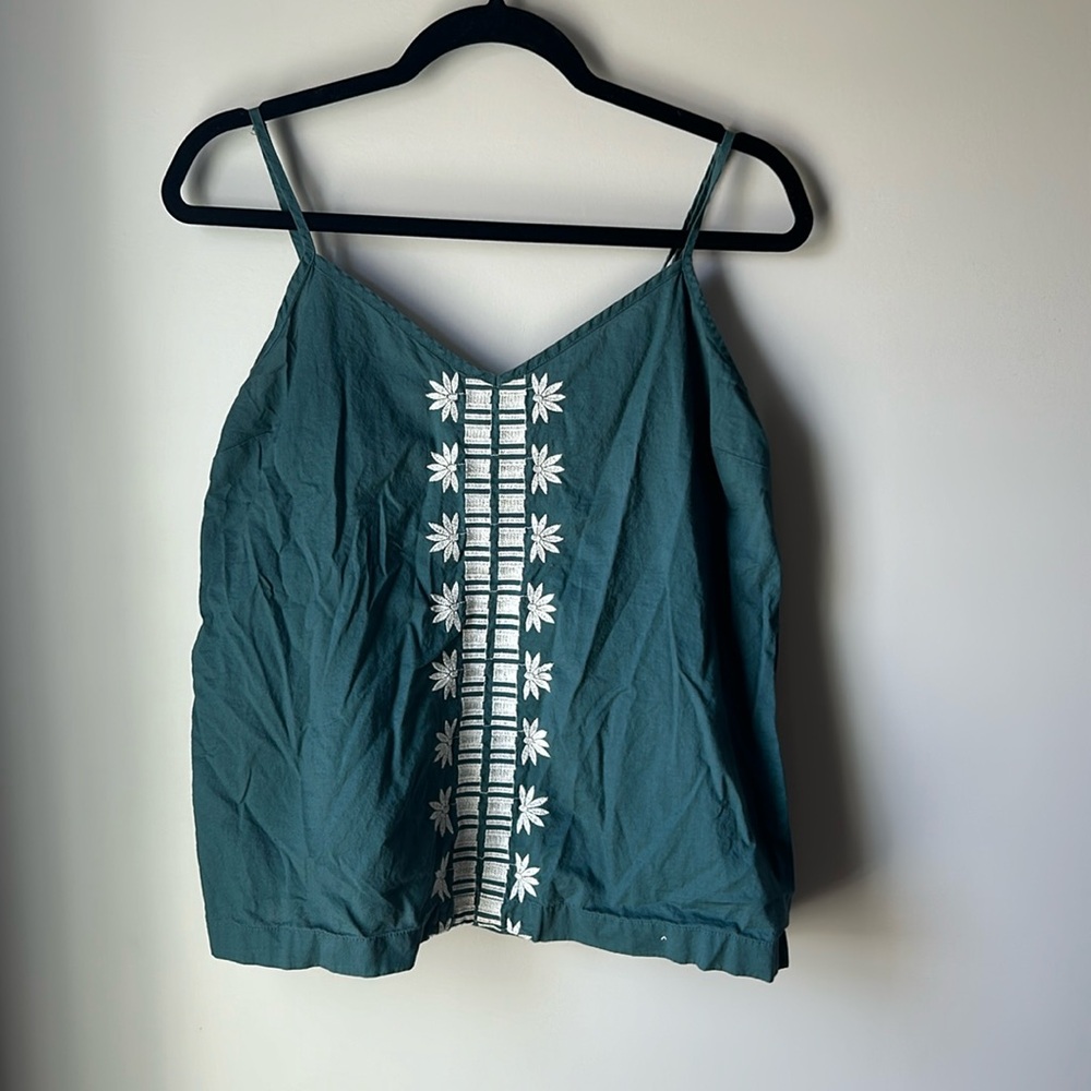 Tank with embroidered flowers